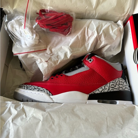 Jordan 3 Unite - Picture 8 of 11